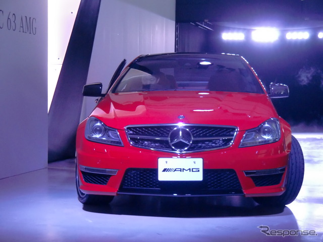 メルセデスベンツC63AMGクーペ 