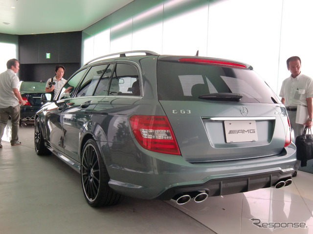 メルセデスベンツ C63AMGステーションワゴン