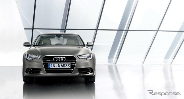 新型アウディ A6