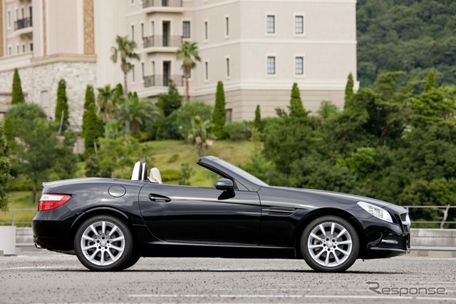 写真はメルセデスベンツ SLK 200 BlueEFFICIENCY