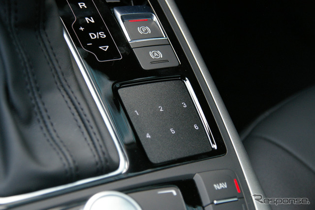 アウディ A6 新型 タッチパッド