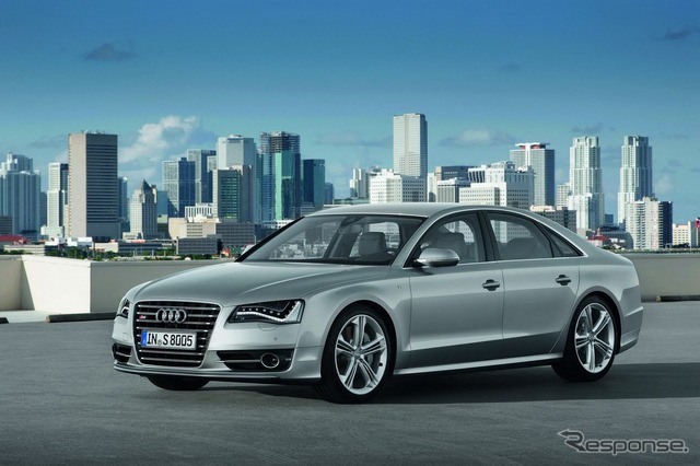 新型アウディ A8
