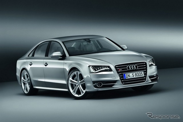 新型アウディ A8