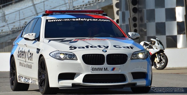 MoToGPの新たなセーフティカーに起用された新型BMW M5