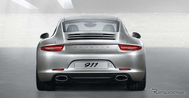 新型ポルシェ911