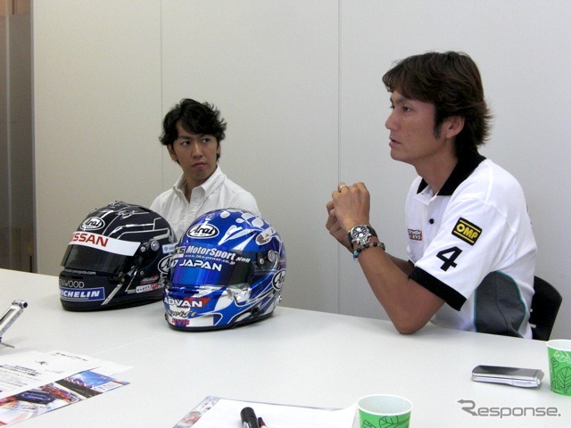 SUPER GT 柳田選手（向かって左）と谷口選手