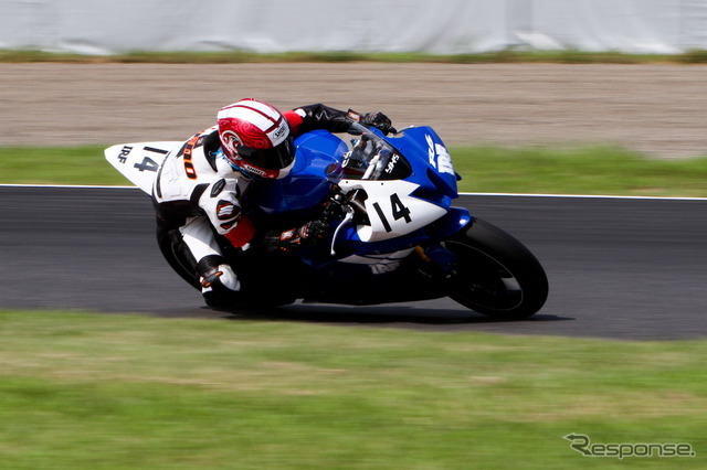 鈴鹿4時間耐久ロードレース2011