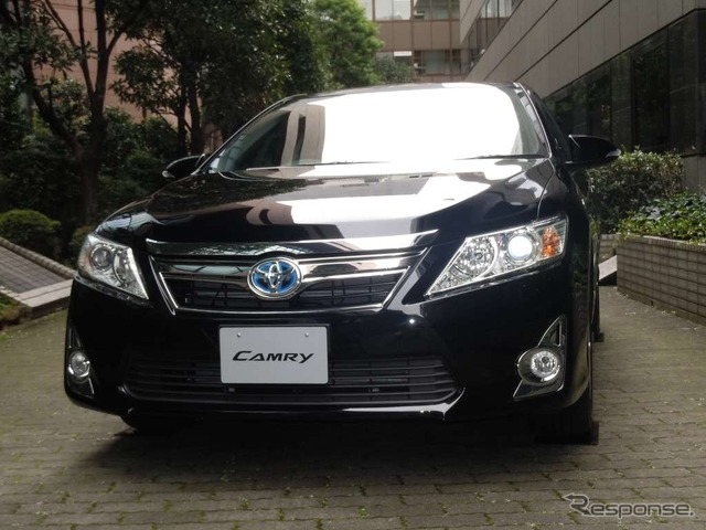 新型トヨタ・カムリ