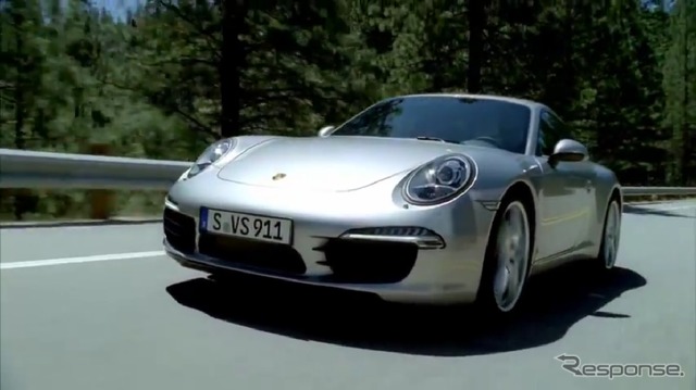 新型ポルシェ911（動画キャプチャー）