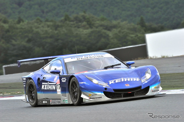 3位は、ホンダ『HSV-010』の金石年弘/塚越広大組(KEIHIN HSV-010)