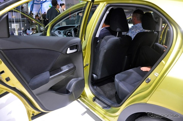 ホンダ シビック 新型 （フランクフルトモーターショー11）