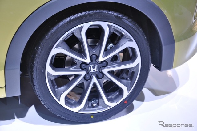 ホンダ シビック 新型 （フランクフルトモーターショー11）