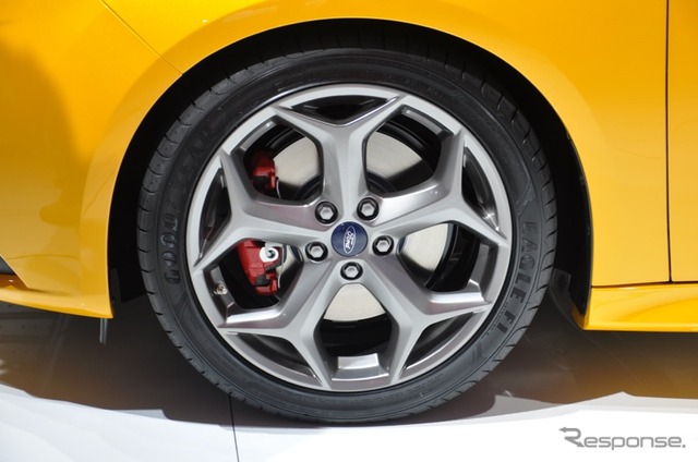 フォード フォーカス ST 新型(フランクフルトモーターショー11)