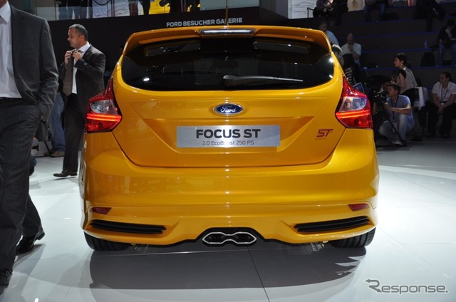 フォード フォーカス ST 新型(フランクフルトモーターショー11)