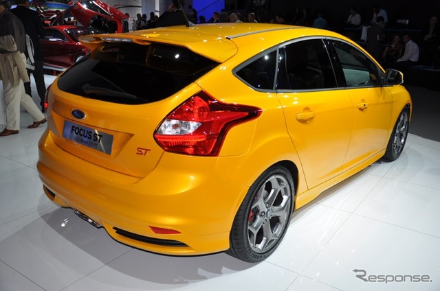 フォード フォーカス ST 新型(フランクフルトモーターショー11)