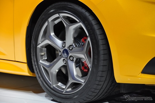 フォード フォーカス ST 新型(フランクフルトモーターショー11)