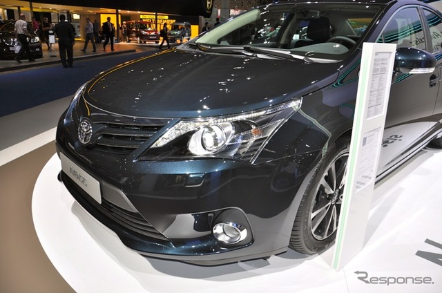 トヨタ アベンシス 2012年型(フランクフルトモーターショー11)