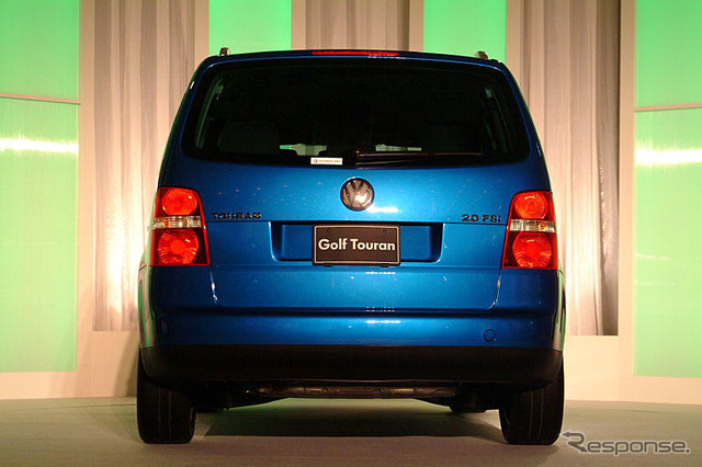 【VW『トゥーラン』日本発表】『ゴルフ』を使って認知度アップ