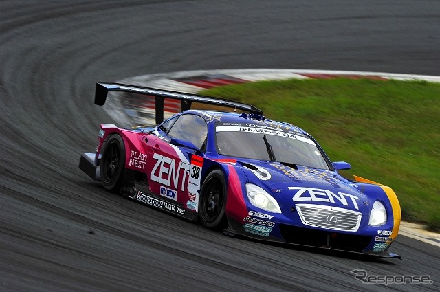 GT500優勝のZENT CERUMO SC430立川祐路/平手晃平選手組