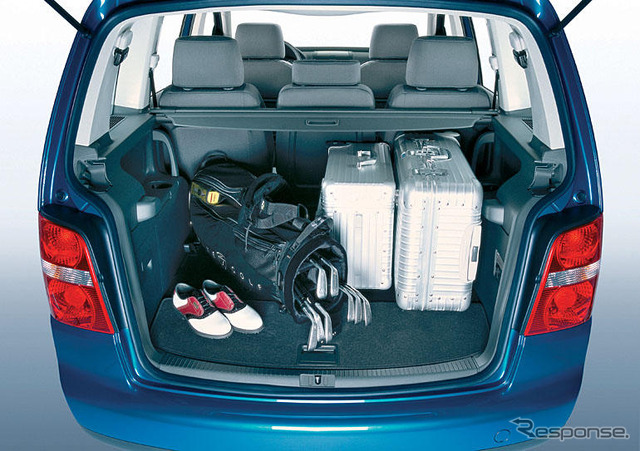 【VW『トゥーラン』写真蔵】国産勢に勝てる?……シートアレンジ