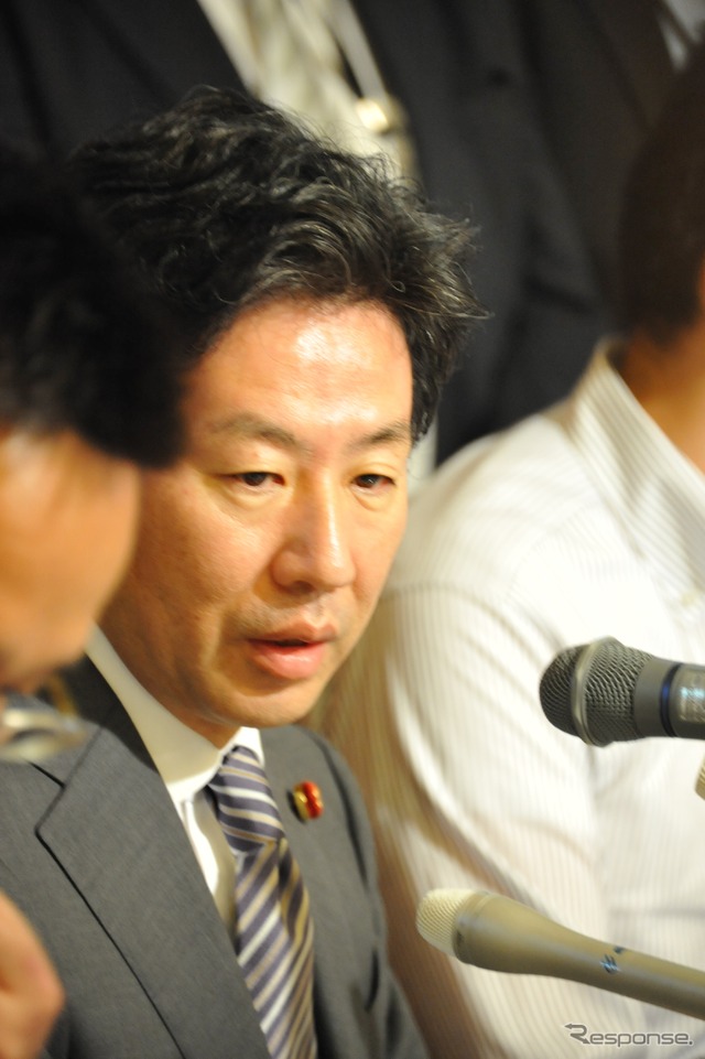 安住淳財務相(16日・参議院)