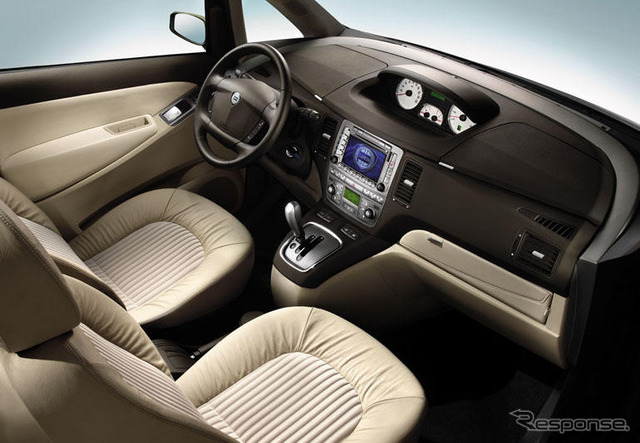 【ジュネーブモーターショー'04出品車】ランチアから小型MPV…『ムーザ』