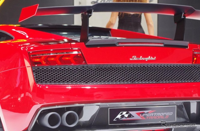 ランボルギーニ・ガヤルドLP570-4スーパートロフェオ・ストラダーレ(フランクフルトモーターショー11)