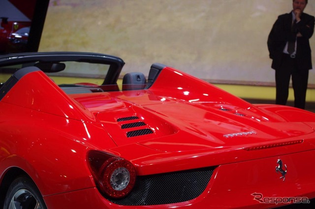 【フランクフルトモーターショー11】フェラーリ 458スパイダー 詳細画像…自信あり