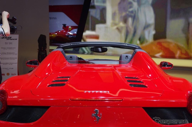 【フランクフルトモーターショー11】フェラーリ 458スパイダー 詳細画像…自信あり