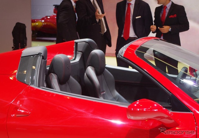 【フランクフルトモーターショー11】フェラーリ 458スパイダー 詳細画像…自信あり