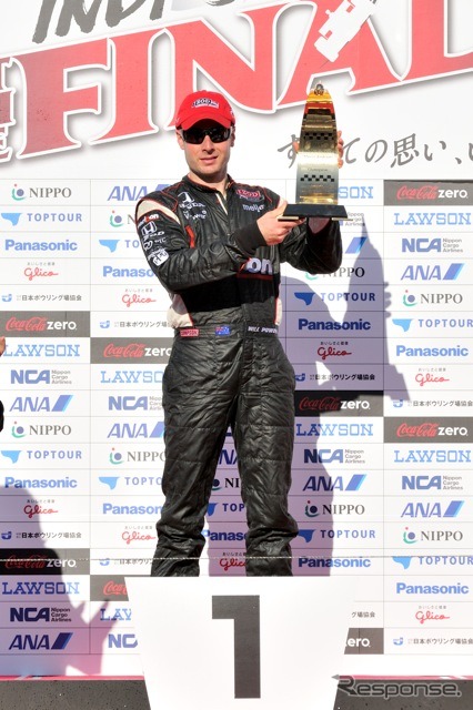 2011年IRLロード&ストリート部門でチャンピオンを獲得したパワー(インディジャパン)