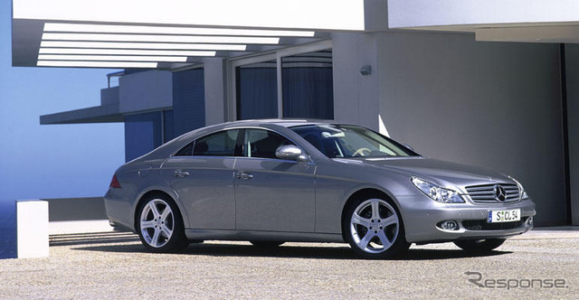 【ジュネーブモーターショー'04出品車】メルセデスの新型クーペ『CLS』は4ドア