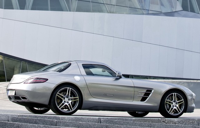 メルセデスベンツSLS AMG