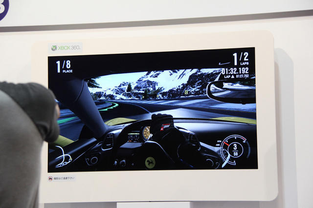 【TGS 2011】エアハンドルでカーブを攻めろ！『Forza Motorsport 4』に試乗  