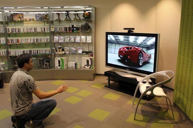 【TGS 2011】『Forza Motorsports 4』が示すカーマニアも満足のKinect対応モード