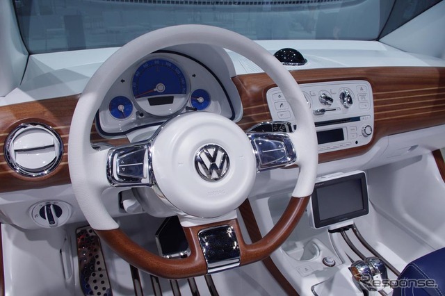 VW up! azzurra セーリングコンセプト(フランクフルトモーターショー11)