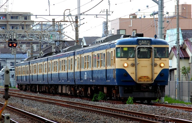 定期列車運用に就いていた今年春ごろの113系4両編成