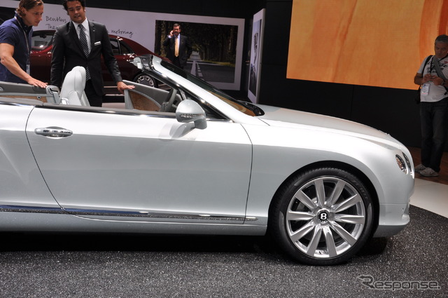 ベントレー コンチネンタル GTC(フランクフルトモーターショー11)