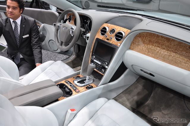 ベントレー コンチネンタル GTC(フランクフルトモーターショー11)