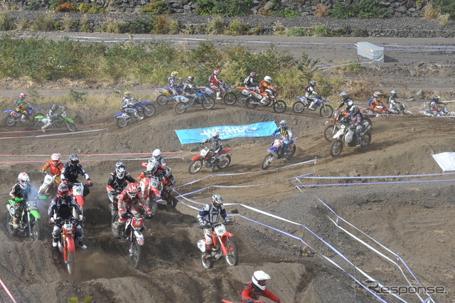 昨年11月開催の三宅島エンデューロレース