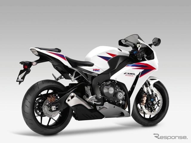 ホンダCBR1000RRファイアーブレード新型