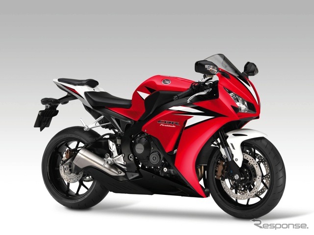 ホンダCBR1000RRファイアーブレード新型