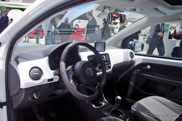 VW up! white(フランクフルトモーターショー11)