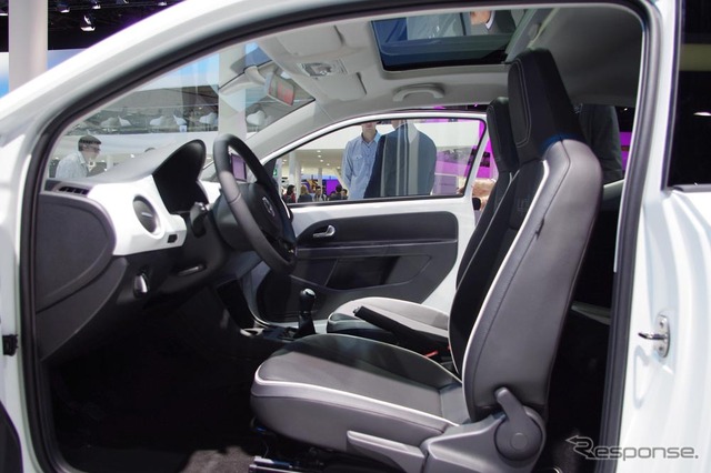 VW up! white(フランクフルトモーターショー11)
