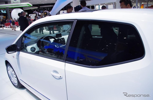 VW up! white(フランクフルトモーターショー11)