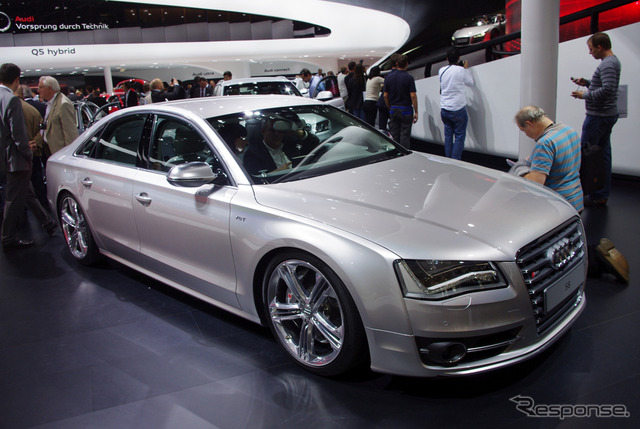 アウディ S8(フランクフルトモーターショー11)