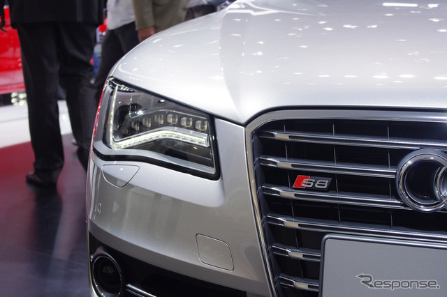 アウディ S8(フランクフルトモーターショー11)