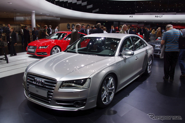 アウディ S8(フランクフルトモーターショー11)