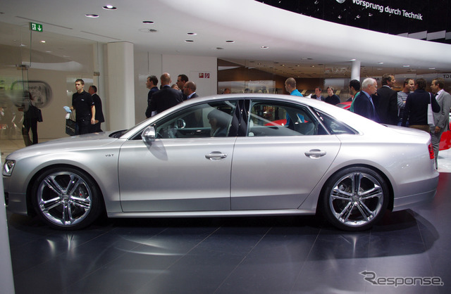 アウディ S8(フランクフルトモーターショー11)