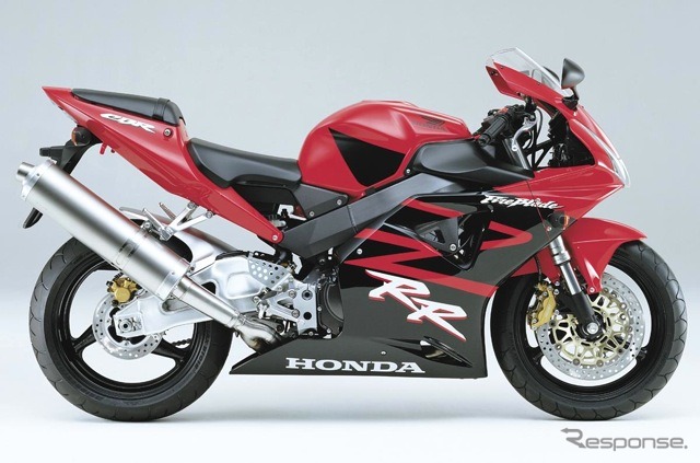 2002年、CBR900RR(954cc)